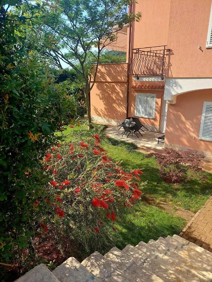 Apartments Mogorovic Moscenicka Draga